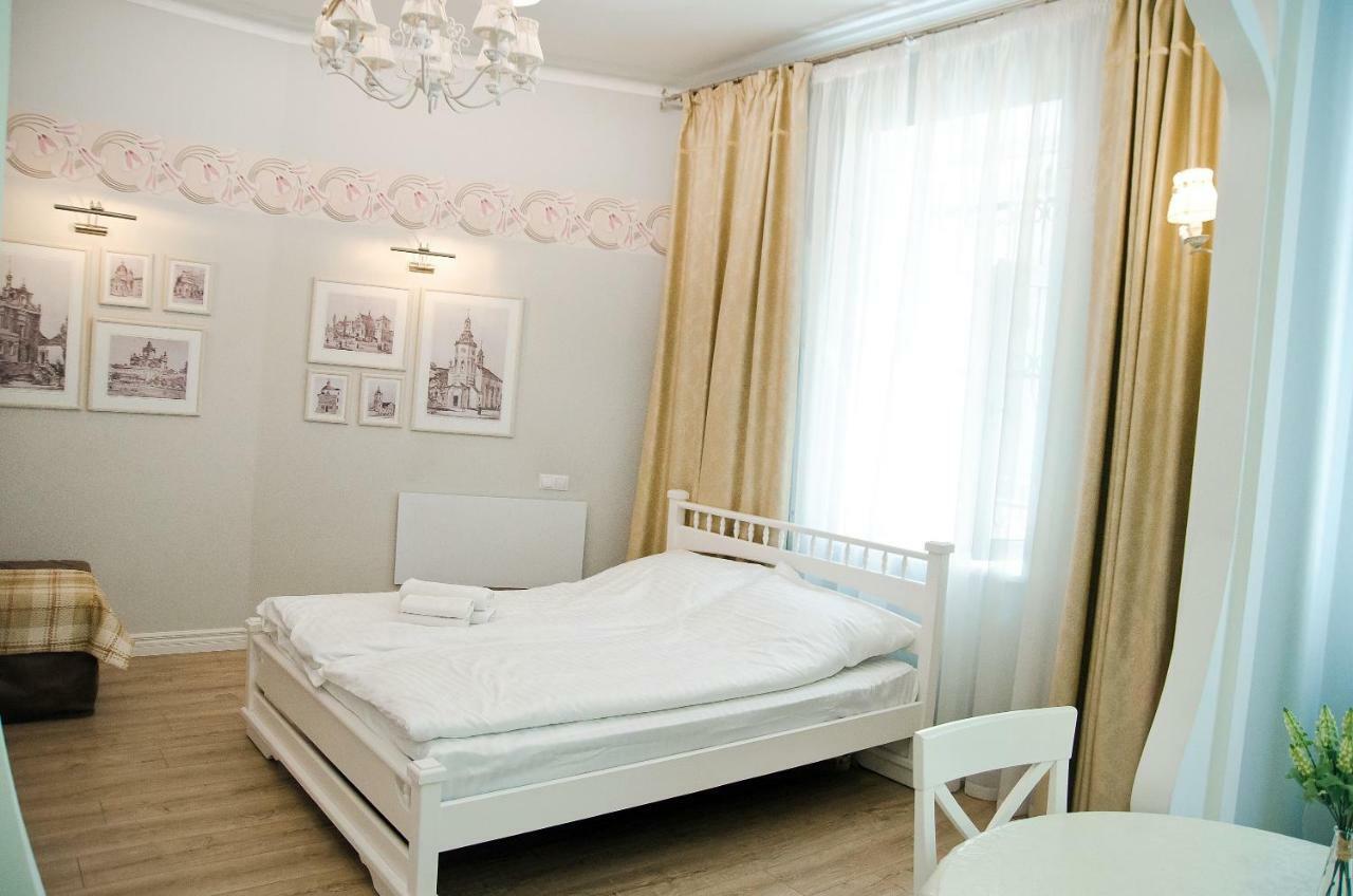 Deluxe Appartment In The City Center ลวีฟ ภายนอก รูปภาพ