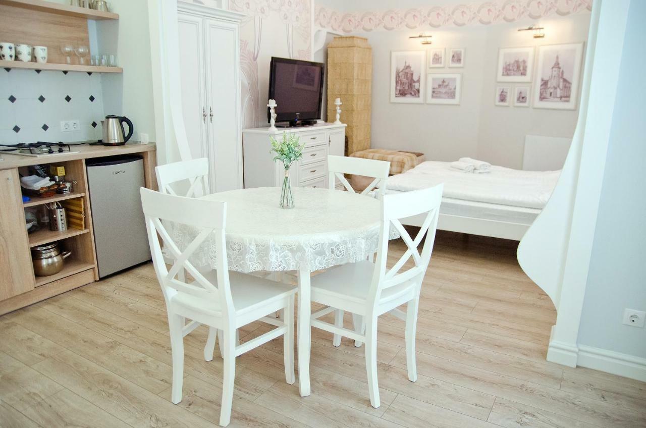 Deluxe Appartment In The City Center ลวีฟ ภายนอก รูปภาพ