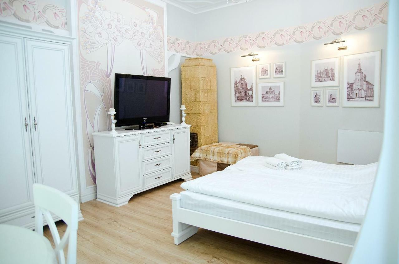 Deluxe Appartment In The City Center ลวีฟ ภายนอก รูปภาพ